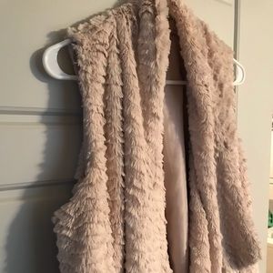 Fur vest